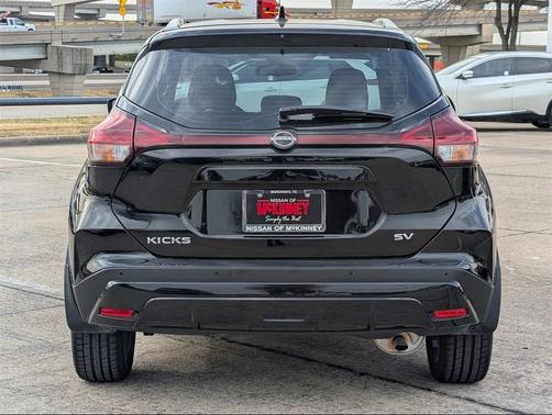 2024 Nissan Kicks SV