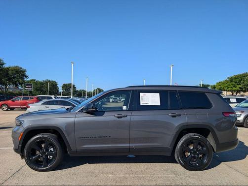 Baltic Gray Metallic Clearcoat 2024 Jeep Grand Cherokee L Limited