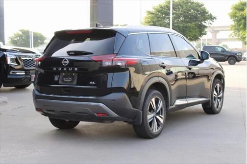 2022 Nissan Rogue SL