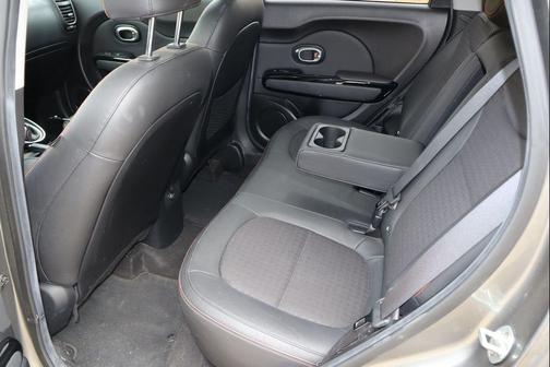 Titanium Gray 2018 Kia Soul !