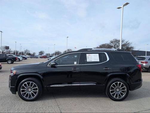 2022 GMC Acadia Denali