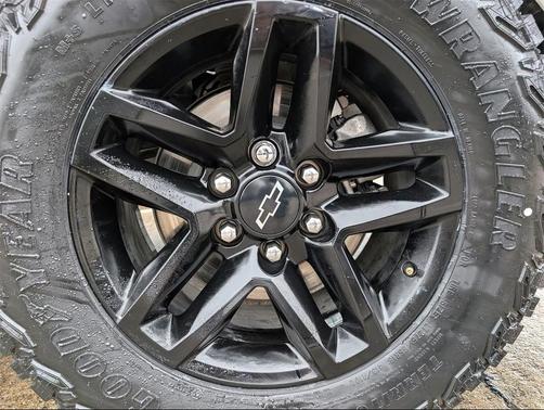 2024 Chevrolet Silverado 1500 Custom Trail Boss