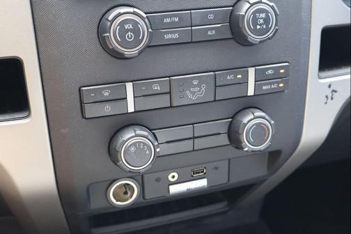 Tuxedo Black Metallic 2012 Ford F-150 XLT