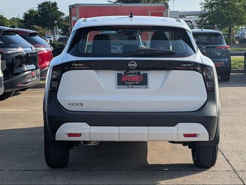 Fresh Powder 2026 Nissan Kicks S