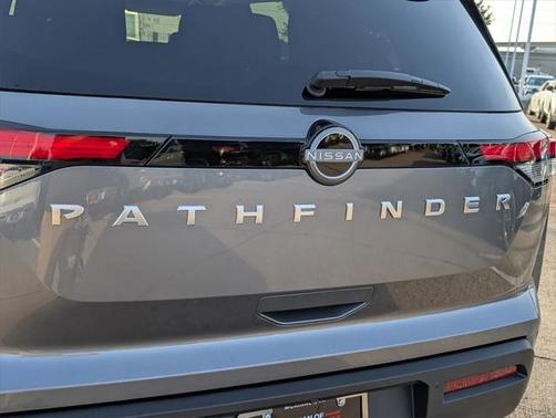 2025 Nissan Pathfinder SV FWD