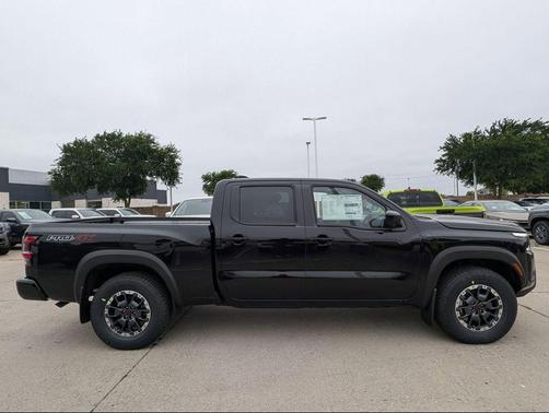 Super Black 2026 Nissan Frontier PRO-4X