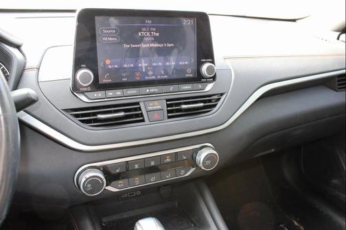 2022 Nissan Altima SR FWD