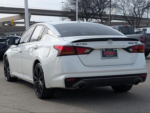 2022 Nissan Altima SR FWD