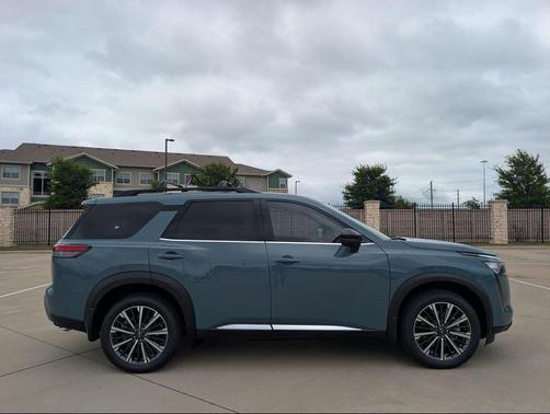 Baltic Teal 2026 Nissan Pathfinder Platinum