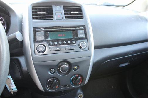 Blue Metallic 2017 Nissan Versa 1.6 SV