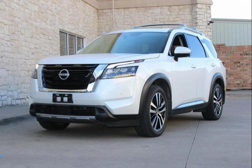 2025 Nissan Pathfinder Platinum FWD
