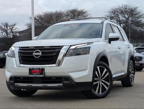 2025 Nissan Pathfinder Platinum FWD