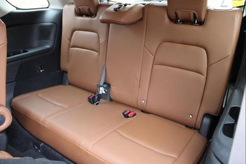 2022 Nissan Pathfinder Platinum 2WD
