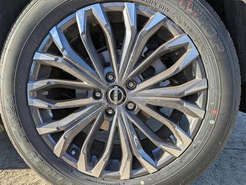 2025 Nissan Rogue Platinum