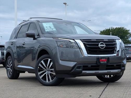 2025 Nissan Pathfinder Platinum FWD