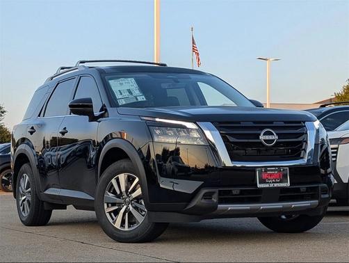 2025 Nissan Pathfinder SL 4WD