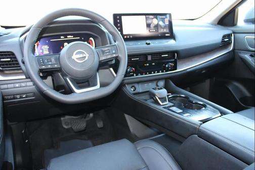 2024 Nissan Rogue Platinum