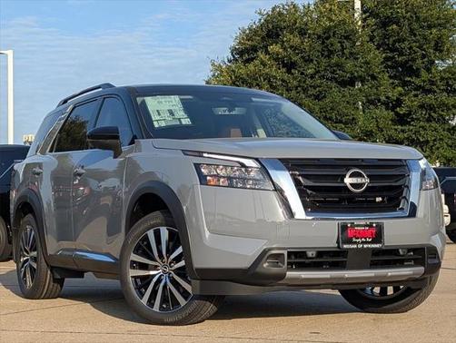 2025 Nissan Pathfinder Platinum FWD