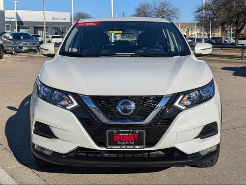 2022 Nissan Rogue Sport SV