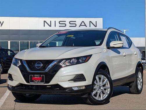 2022 Nissan Rogue Sport SV