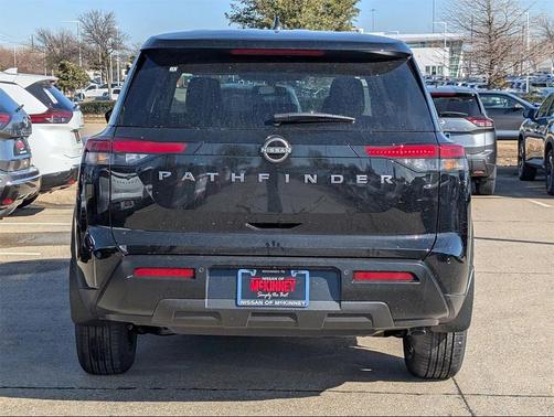 2026 Nissan Pathfinder S