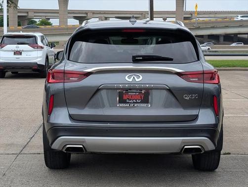 2022 INFINITI QX50 LUXE