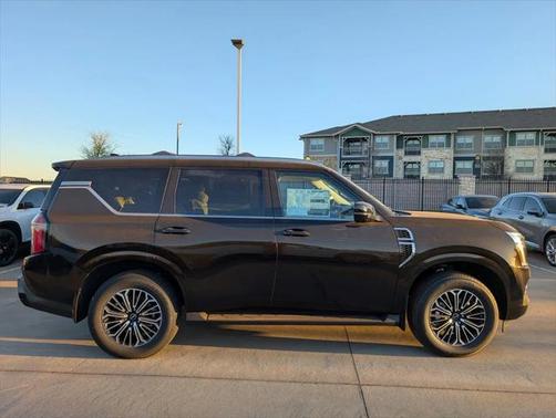 2025 Nissan Armada Platinum 4WD