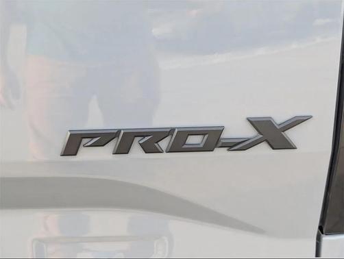 2024 Nissan Frontier PRO-X