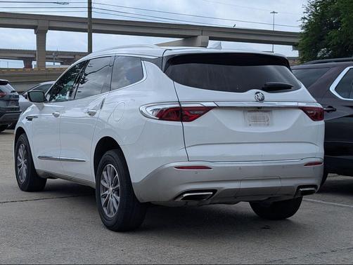 2022 Buick Enclave FWD Essence