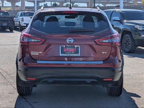 2022 Nissan Rogue Sport SV