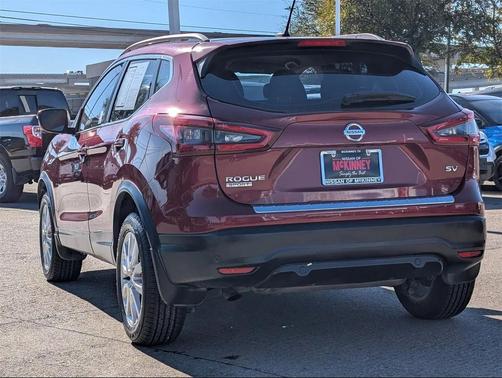 2022 Nissan Rogue Sport SV