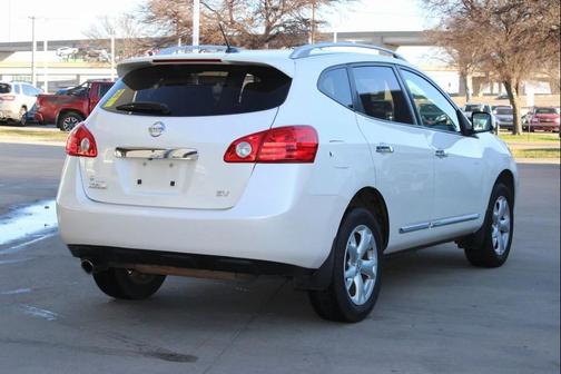 2011 Nissan Rogue SV