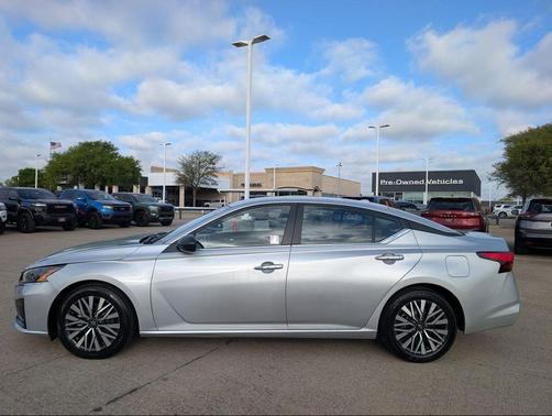 Brilliant Silver 2024 Nissan Altima 2.5 SV