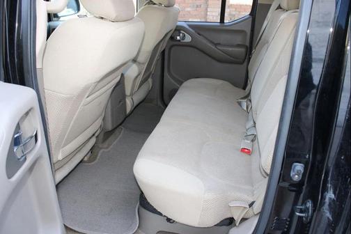 2011 Nissan Frontier SV