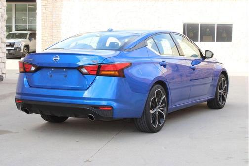 2025 Nissan Altima SR FWD