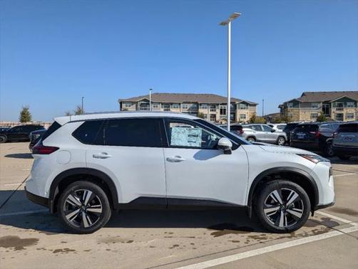 2025 Nissan Rogue SL
