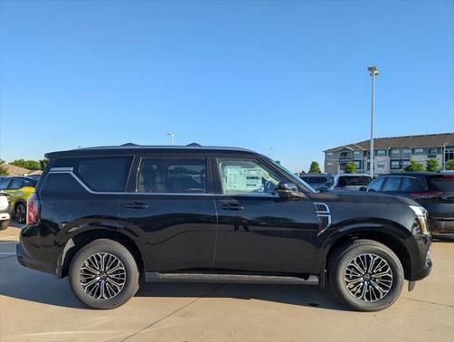 2025 Nissan Armada Platinum 2WD