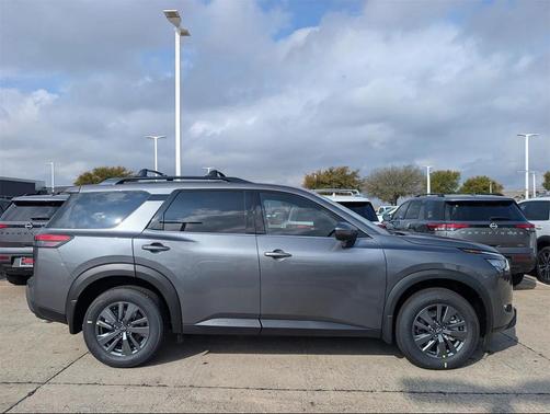 2025 Nissan Pathfinder SV FWD