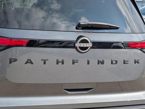 2025 Nissan Pathfinder SV FWD