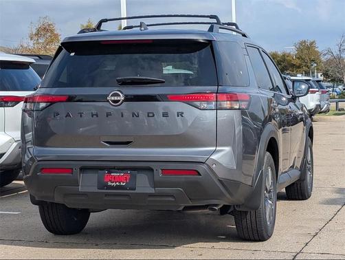 2025 Nissan Pathfinder SV FWD