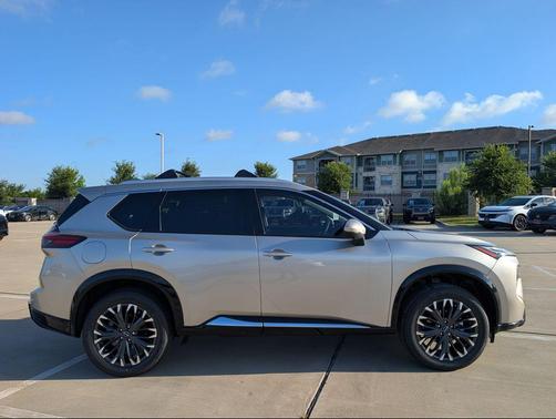 Champagne Silver Metallic 2026 Nissan Rogue Platinum