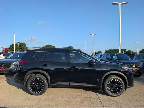 Super Black 2026 Nissan Rogue Dark Armor