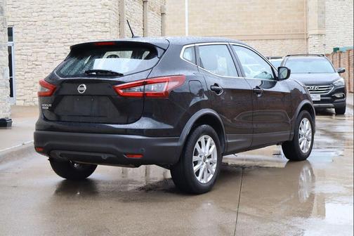 Magnetic Black Pearl 2021 Nissan Rogue Sport S