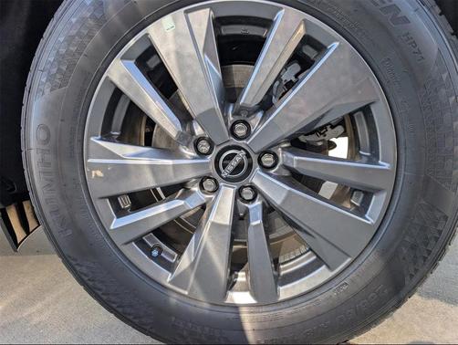 2025 Nissan Pathfinder SV FWD