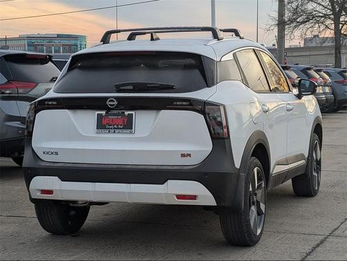 2026 Nissan Kicks SR