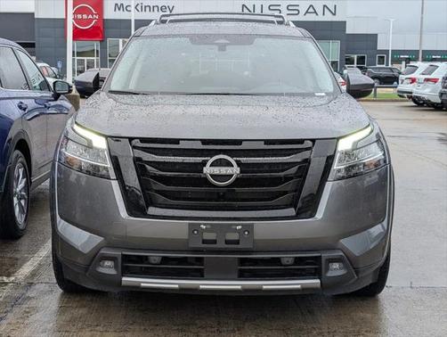 2023 Nissan Pathfinder SL FWD
