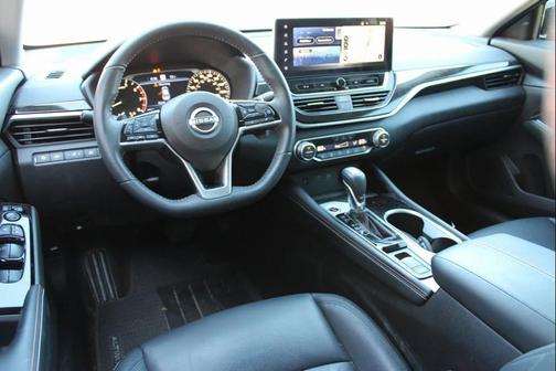 2023 Nissan Altima SR VC-Turbo FWD