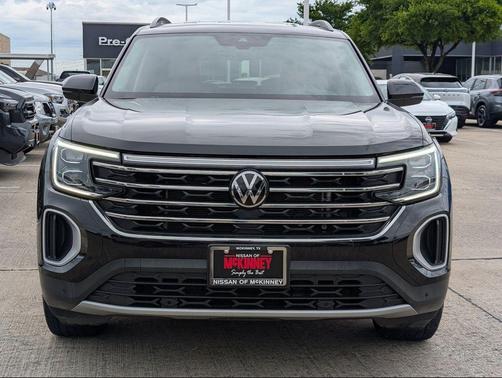 Deep Black Pearl 2024 Volkswagen Atlas 2.0T SE w/Technology