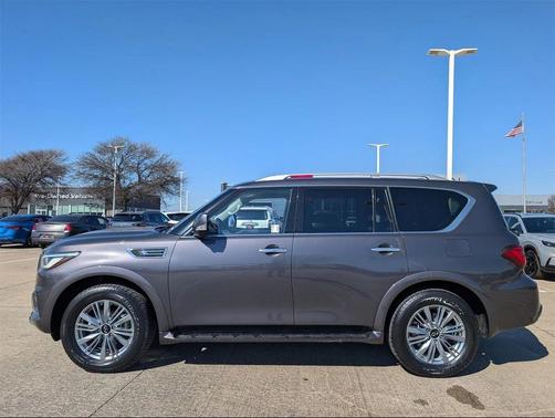 2024 INFINITI QX80 Luxe