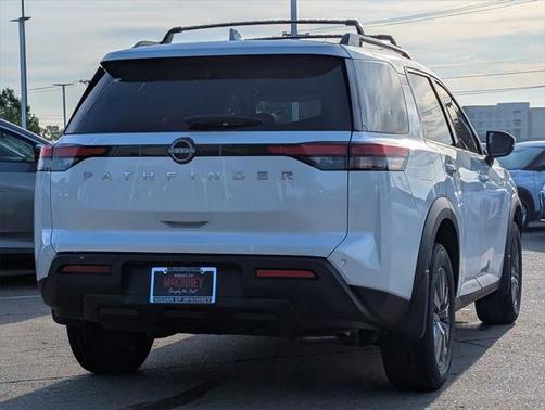 2025 Nissan Pathfinder SV FWD